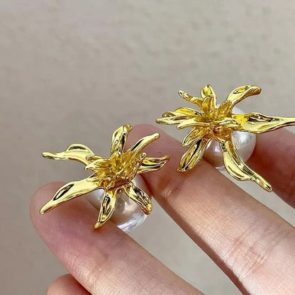 Wild Lily Pearl Sandwich  Earrings