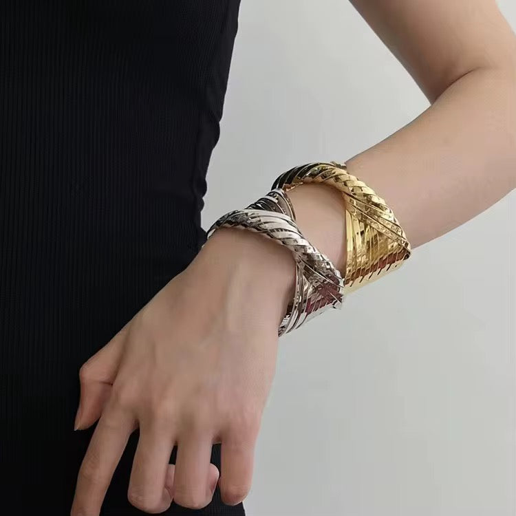 Exagerated Twisted Kada Bracelets