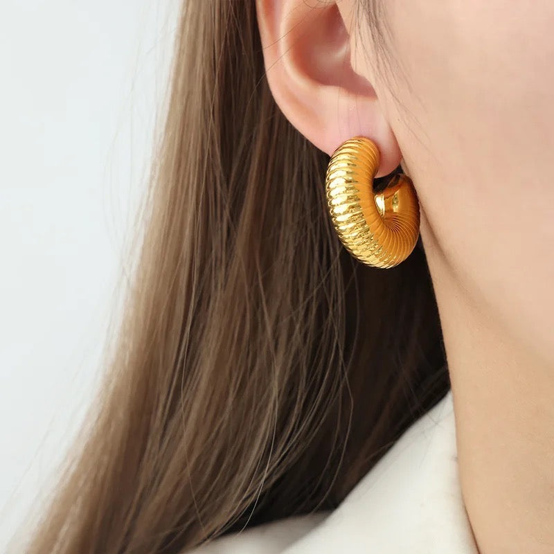 Chunky Round Hoops