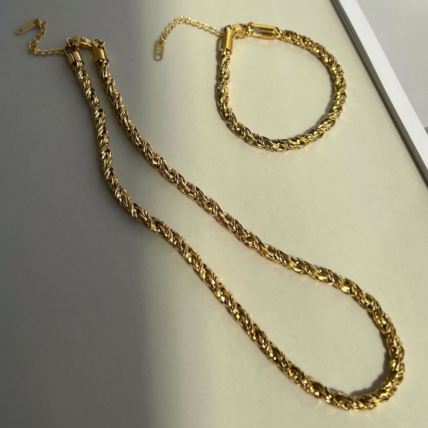 Thick Twisted Rope Necklace-Gold
