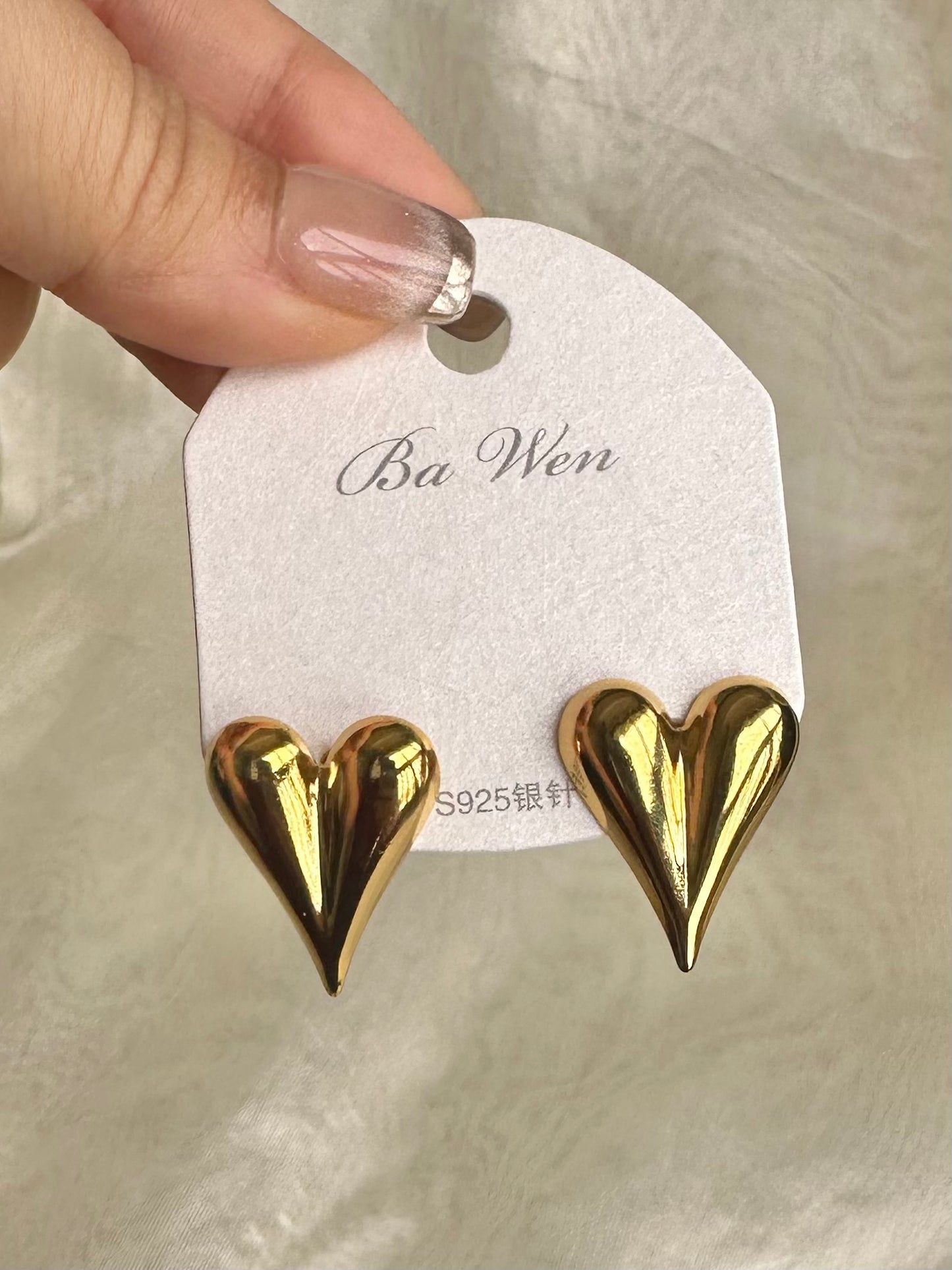 Medium SS Gold Heart Studs