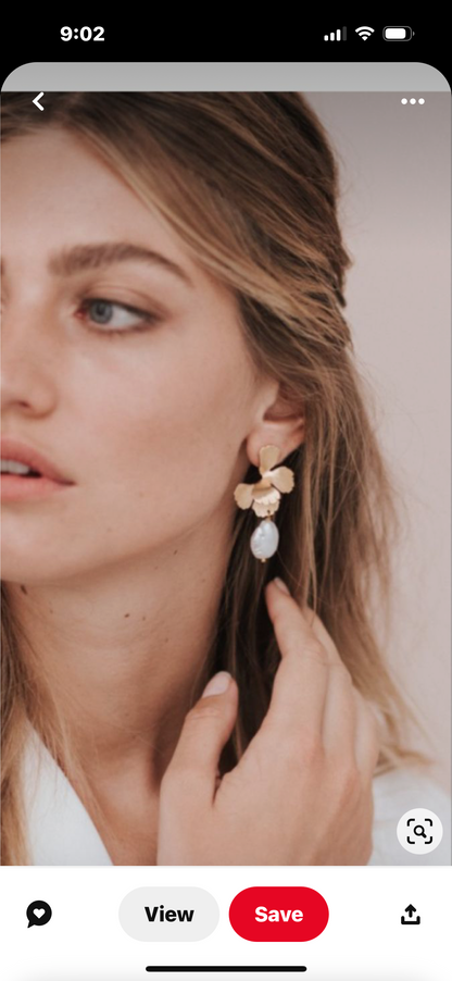 Lily Pearl Drop Earrings