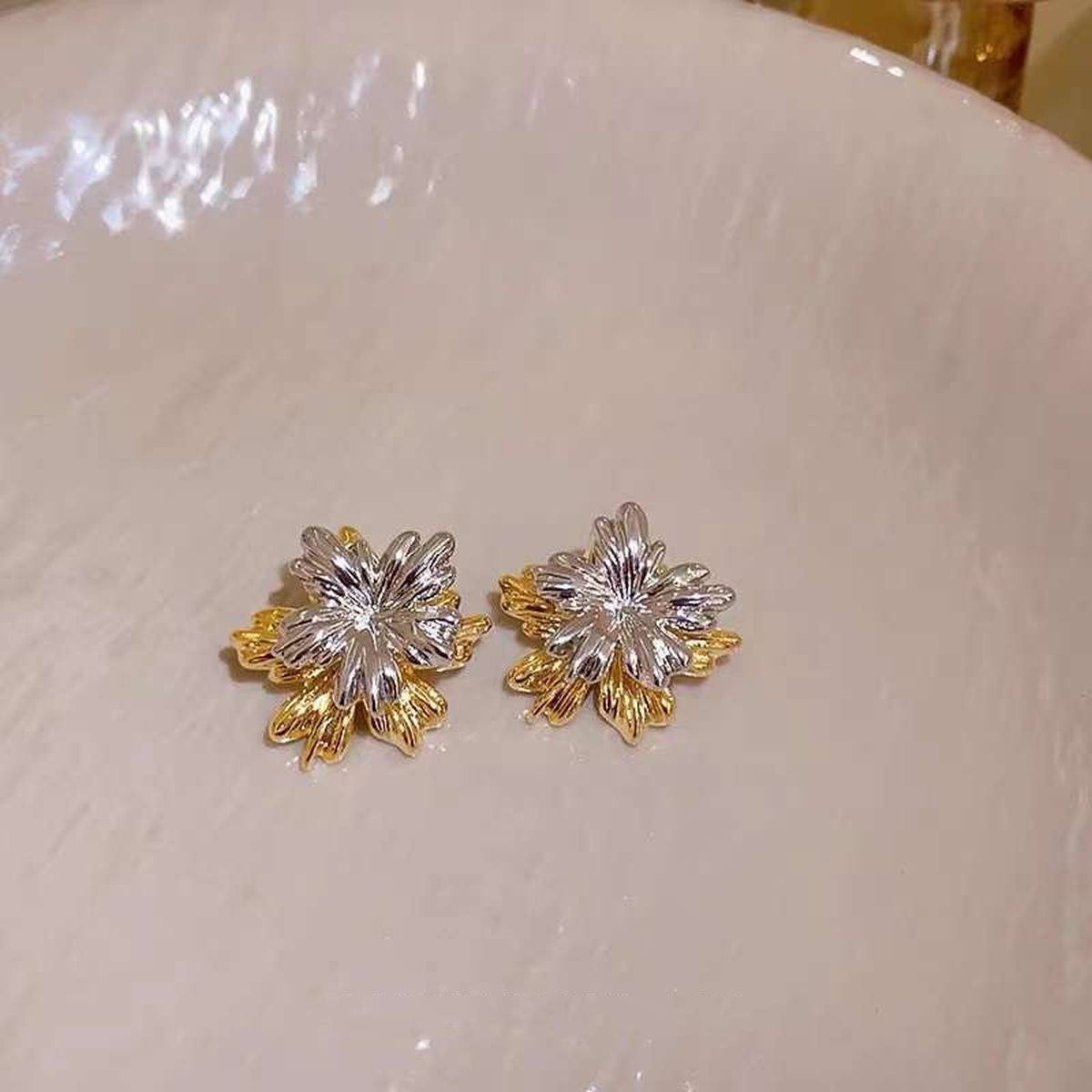 Dual Flower F&B 2in 1 Earrings