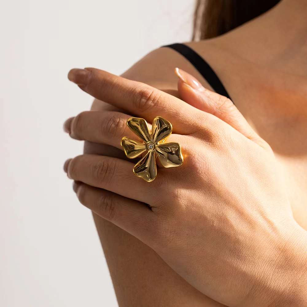 Flower Power Ring