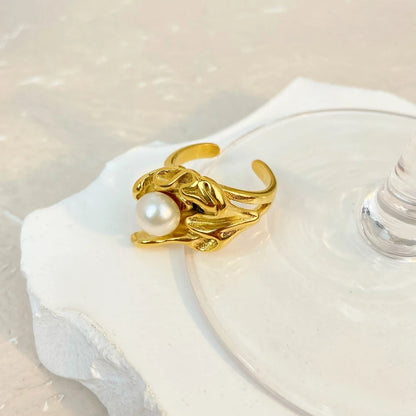 Pearl in Shell Ring