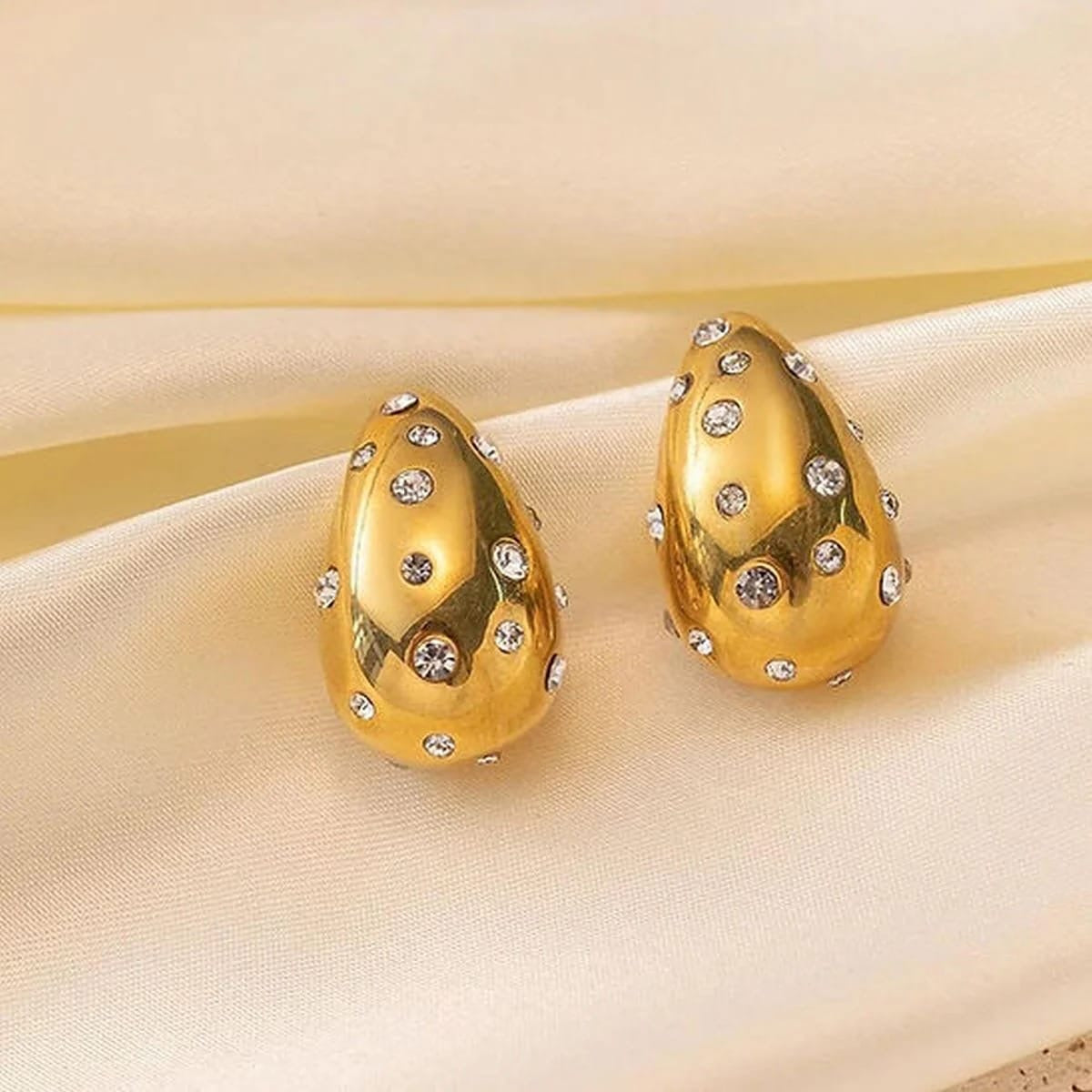 Viral Drop Earrings