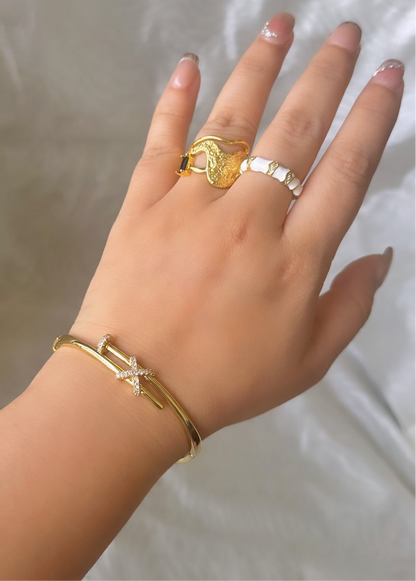 Thin Cross Nail Bracelet-Gold