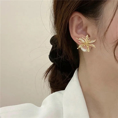 Wild Lily Pearl Sandwich  Earrings