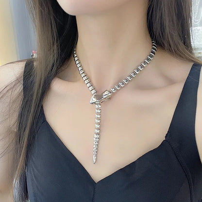 Serpant Baguette Necklace-Silver