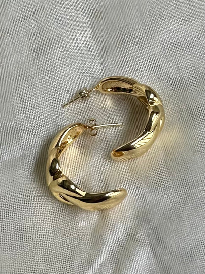Solid Knot Hoop Earrings