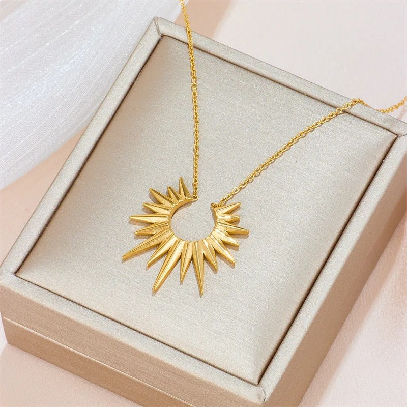 Sun Rays SS Necklace
