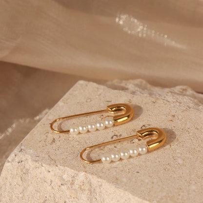Pearl Safety Pin Earring