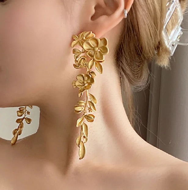 Floral Creeper Danglers- Matte Gold