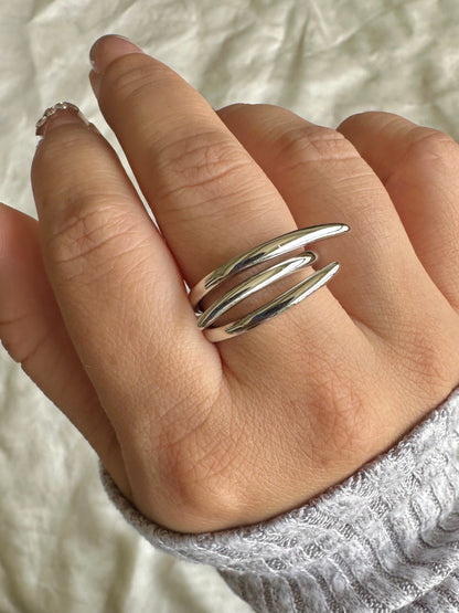 Quirky SS Ring