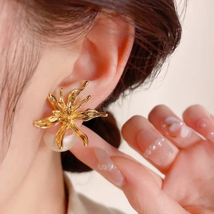 Wild Lily Pearl Sandwich  Earrings