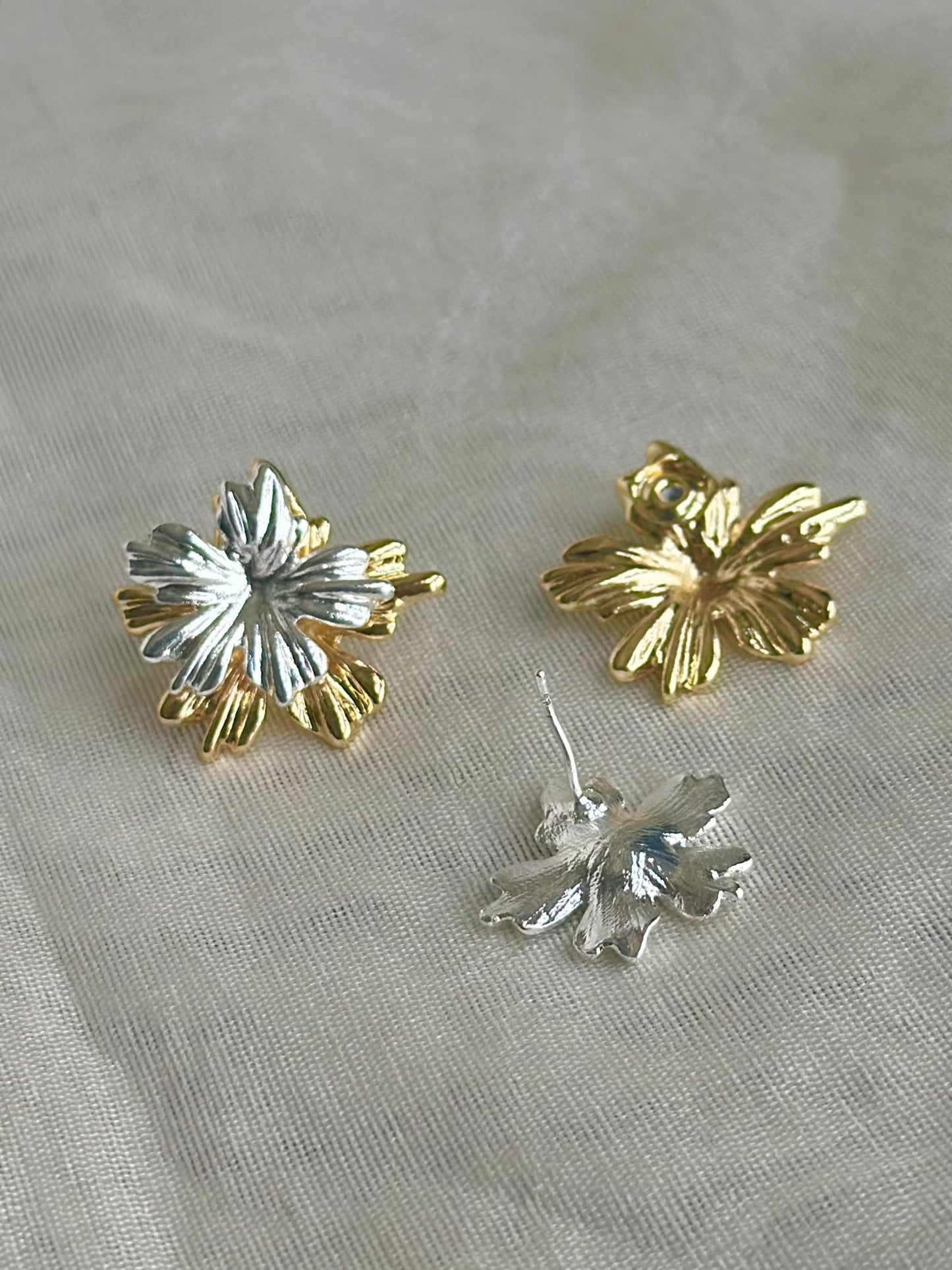 Dual Flower F&B 2in 1 Earrings