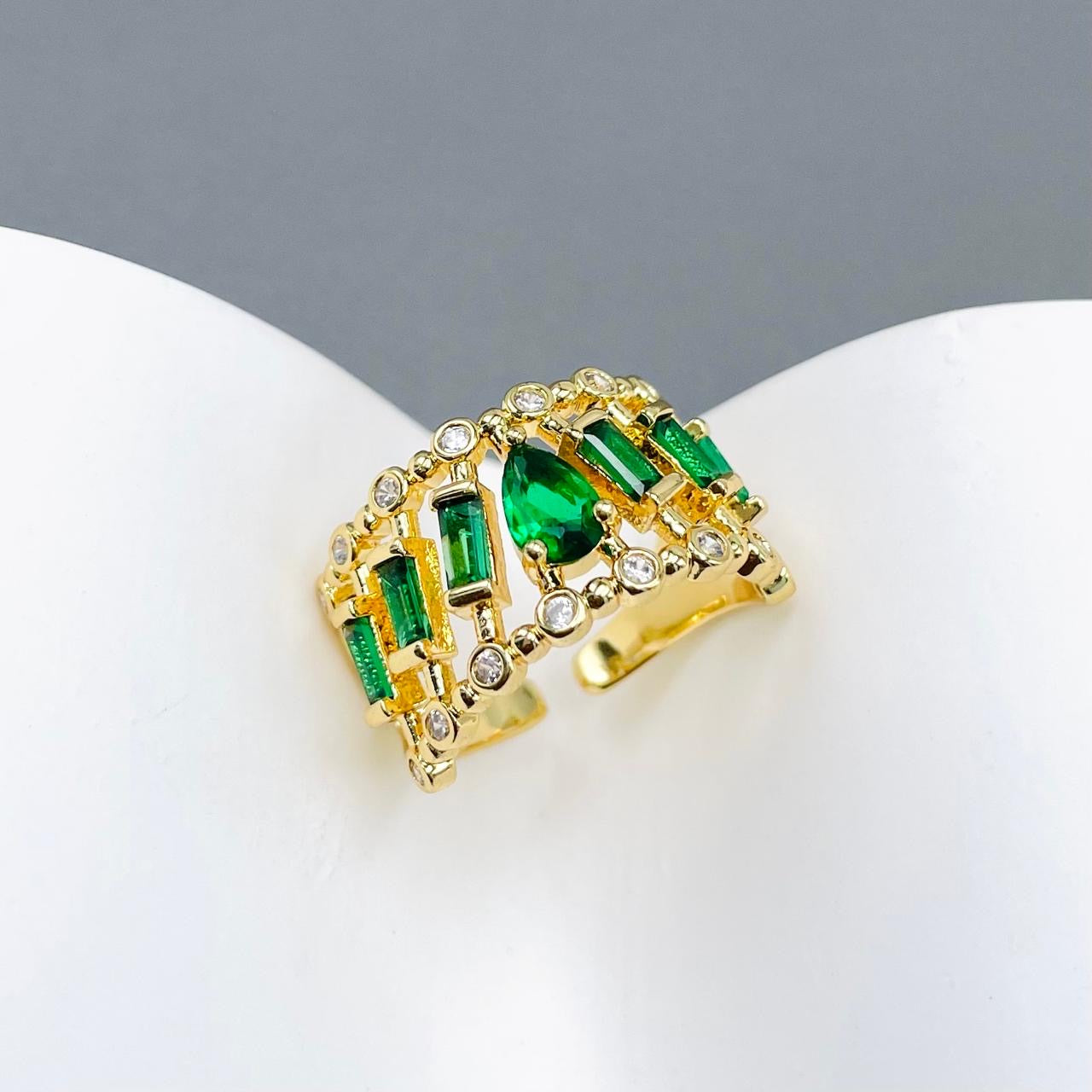 Royal Baguette Band Rings
