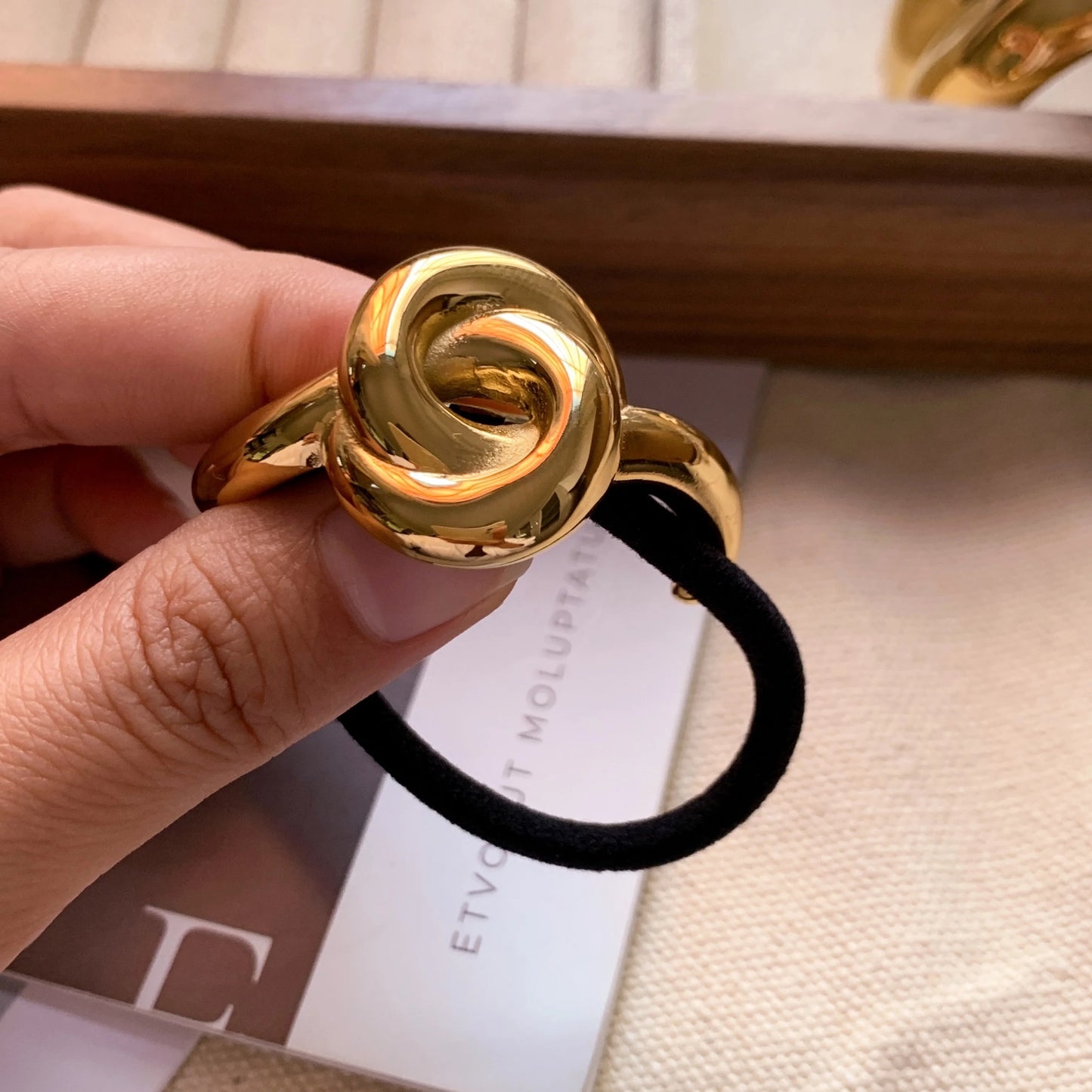 SS Medium Gold Hair Ties-2 Styles