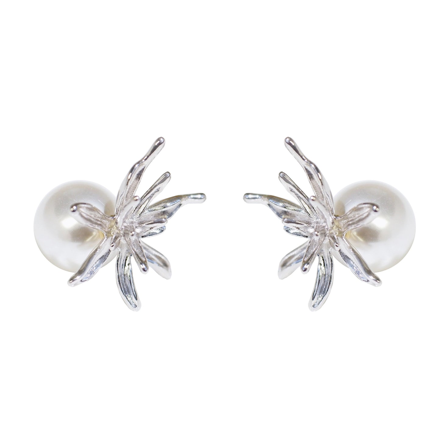 Wild Lily Pearl Sandwich  Earrings