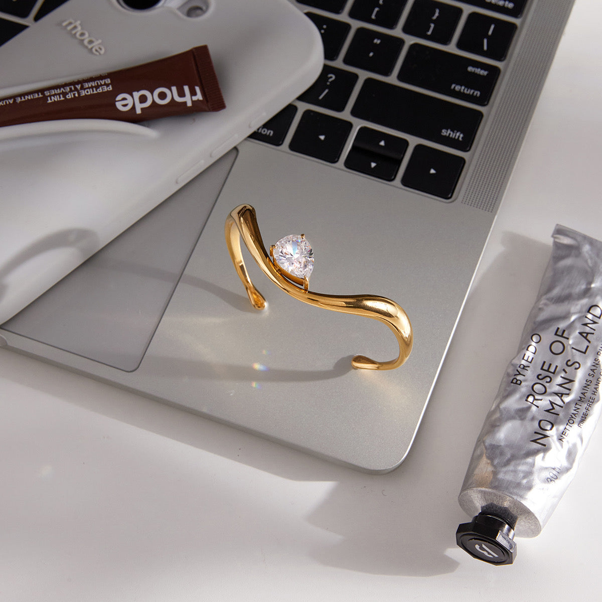 Luxe Dewdrop Curve Cuff Bracelet-Gold Adjustable