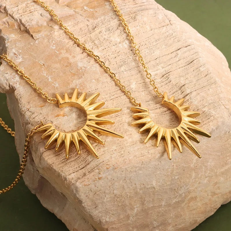 Sun Rays SS Necklace