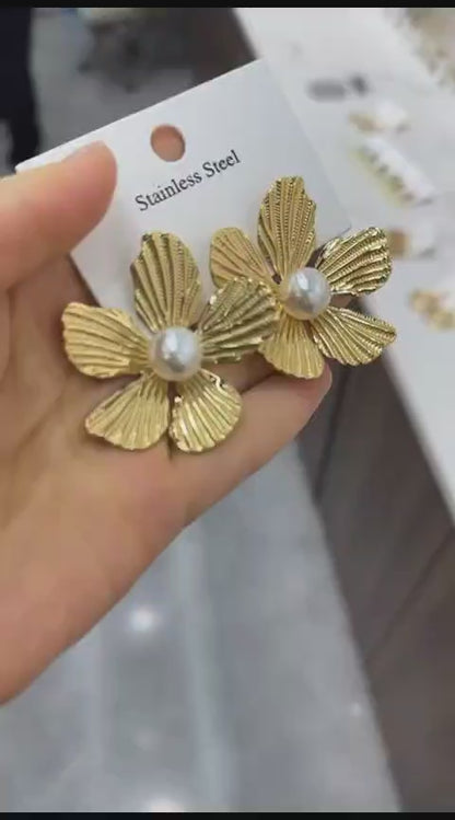 Sunflower Pearl Earrings